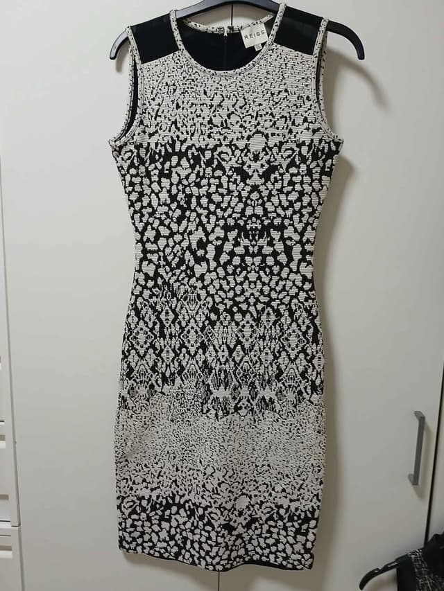 Women's dress — source 1